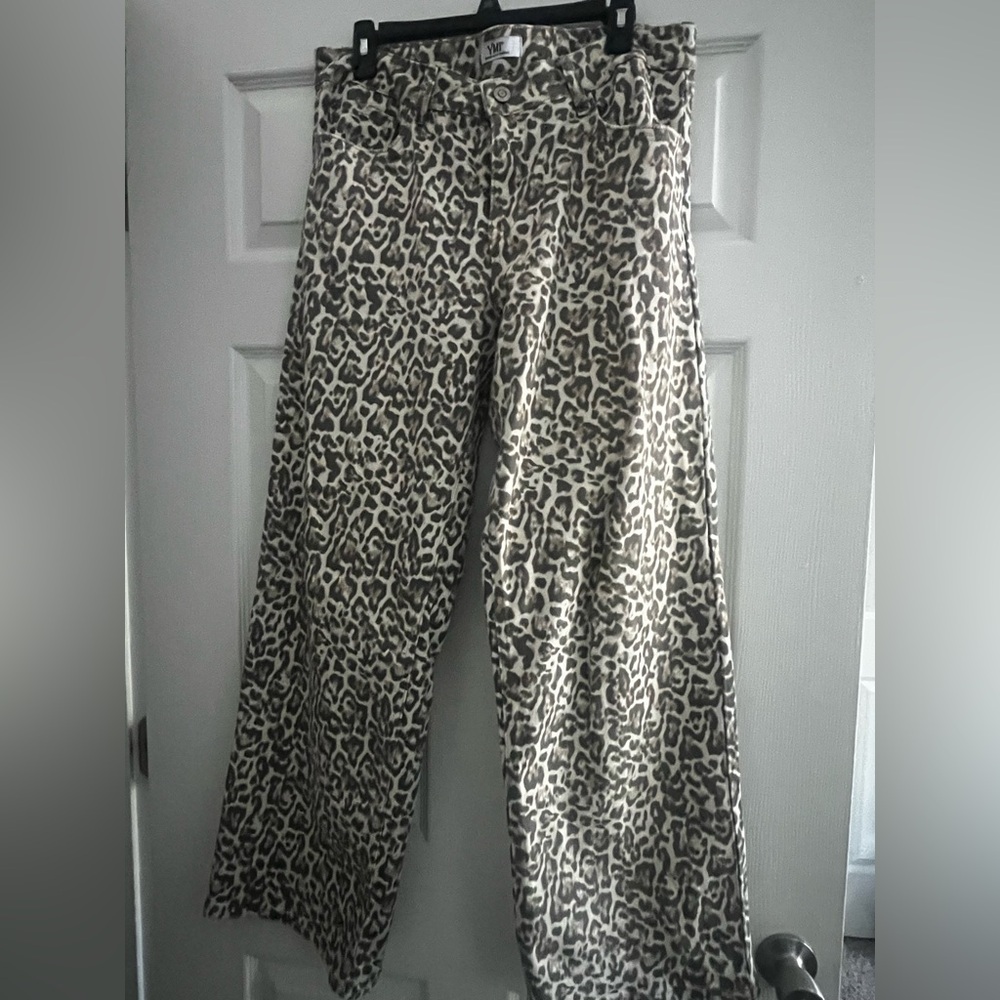 Leopard print jeans